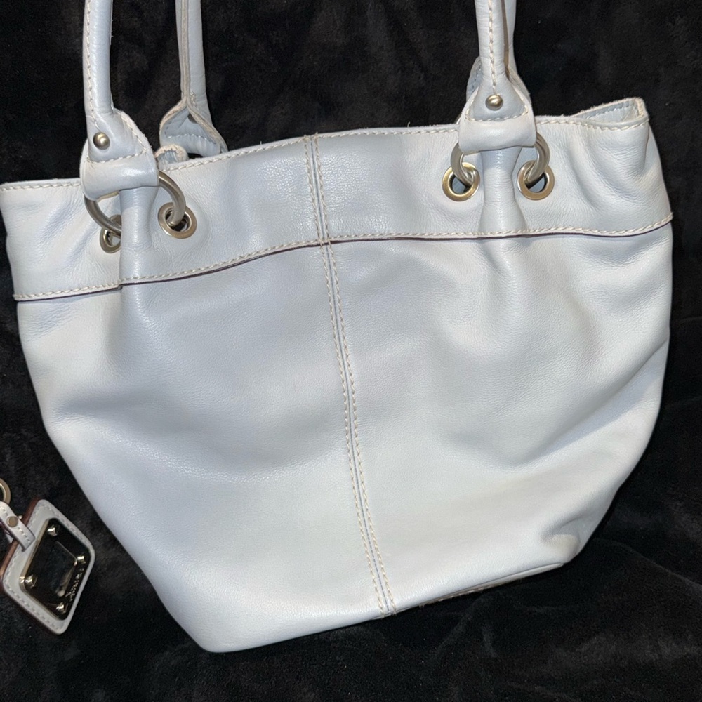 Tignanello light blue Leather Shoulder Bag with Elegant Pleating - Picture 16 of 16